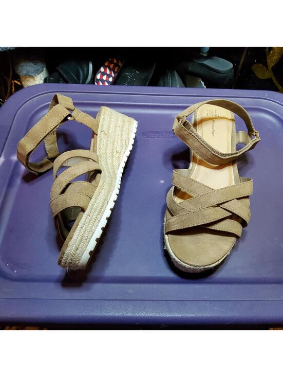 Shoes - 11W Warp Speed Sandals